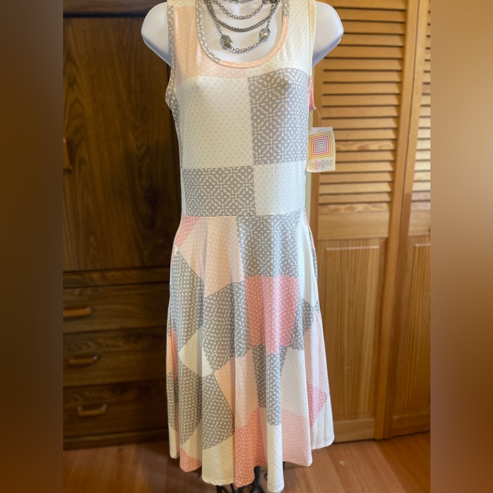 Lularoe sleeveless nicki dress